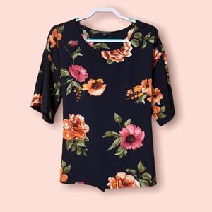 Navy blue and pink floral  half sleeve blouse from West Kei size large